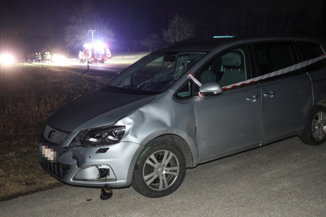 Wendling: 15-Jhriger beim Einsammeln von verlorenem Ladegut von Auto erfasst