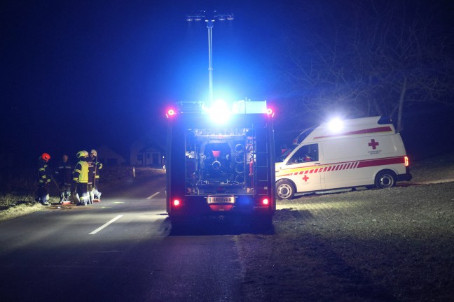 Wendling: 15-Jhriger beim Einsammeln von verlorenem Ladegut von Auto erfasst