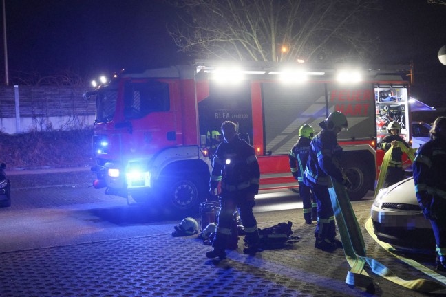 Sessel und Laptop: Brand in einer Wohnung in Leonding sorgte fr sptabendlichen Einsatz