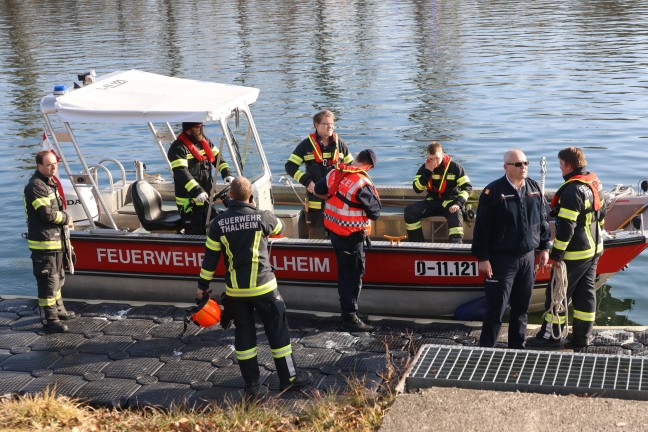 Drohnen, Polizei, Such- und Rettungshunde - Einsatzkrfte bei Personensuche in Wels im Einsatz