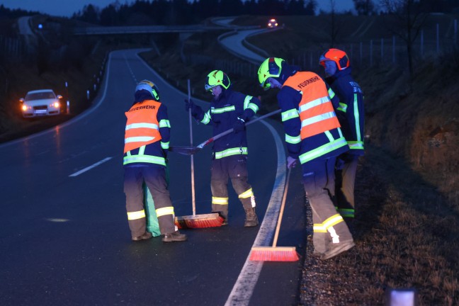 Verkehrsunfall mit zwei beteiligten PKW auf B1 Wiener Strae in Edt bei Lambach