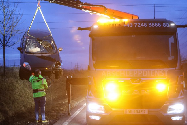 Verkehrsunfall mit zwei beteiligten PKW auf B1 Wiener Strae in Edt bei Lambach