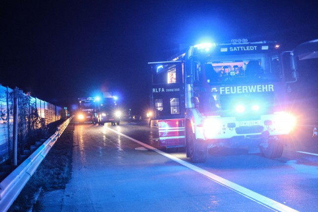 Auffahrunfall zwischen Kleintransporter und Klein-LKW auf Westautobahn bei Sipbachzell