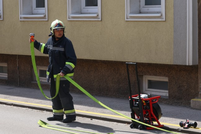 Angebranntes Kochgut: Wohnungsmieter beim Heimkommen ber Feuerwehreinsatz verblfft