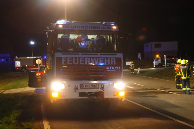 Fahrzeug bei schwerem Verkehrsunfall in Neukirchen am Walde berschlagen