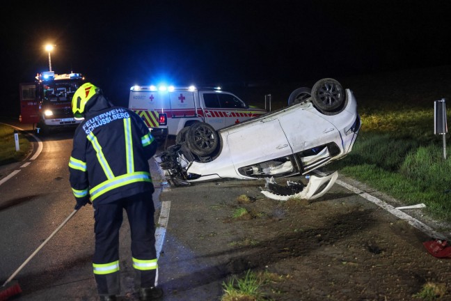 Schwer verletzt: Auto auf Gallspacher Straße bei Grieskirchen mehrfach überschlagen