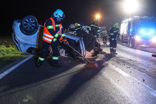 Schwer verletzt: Auto auf Gallspacher Straße bei Grieskirchen mehrfach überschlagen