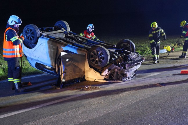 Schwer verletzt: Auto auf Gallspacher Straße bei Grieskirchen mehrfach überschlagen