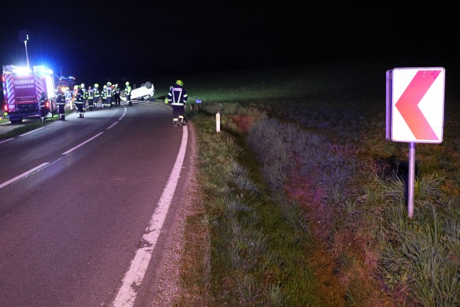 Schwer verletzt: Auto auf Gallspacher Straße bei Grieskirchen mehrfach überschlagen