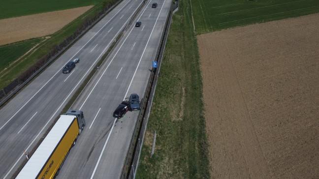 Schwerer Crash auf Westautobahn bei Eberstalzell sorgt fr lngeren Stau