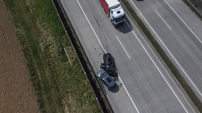 Schwerer Crash auf Westautobahn bei Eberstalzell sorgt fr lngeren Stau