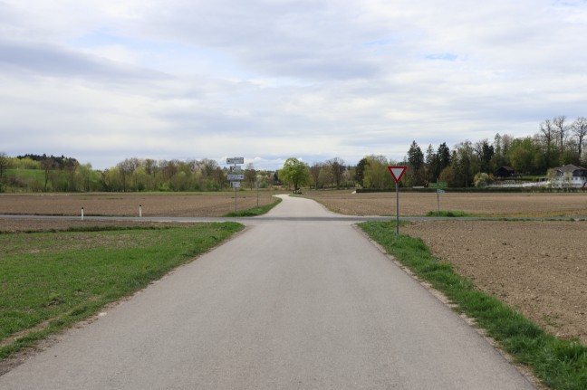 Rennradfahrer (25) erlag nach Unfall bei Gunskirchen in Klinikum seinen schweren Verletzungen
