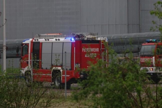 Brand bei einem Abfallverwertungsunternehmen in Wels-Schafwiesen sorgte fr Einsatz