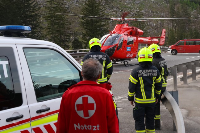Drei teils Schwerverletzte bei Verkehrsunfall auf Pyhrnautobahn im Bosrucktunnel bei Spital am Pyhrn