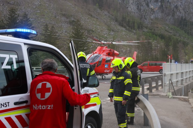 Drei teils Schwerverletzte bei Verkehrsunfall auf Pyhrnautobahn im Bosrucktunnel bei Spital am Pyhrn