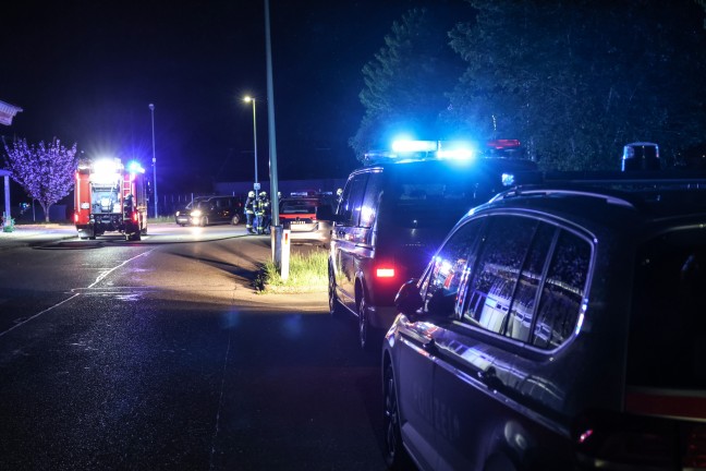 Brand eines abgestellten Motorrades in Wels-Lichtenegg sorgte fr Einsatz von Feuerwehr und Polizei