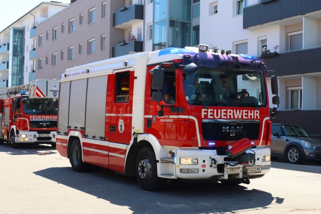 Verrauchte Wohnung und verrauchtes Stiegenhaus durch angebranntes Kochgut in Wels-Vogelweide