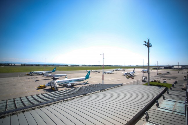 Flge nach Drohnensichtung am Flughafen Mnchen zur Zwischenlandung nach Hrsching umgeleitet