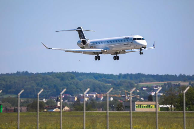 Flge nach Drohnensichtung am Flughafen Mnchen zur Zwischenlandung nach Hrsching umgeleitet