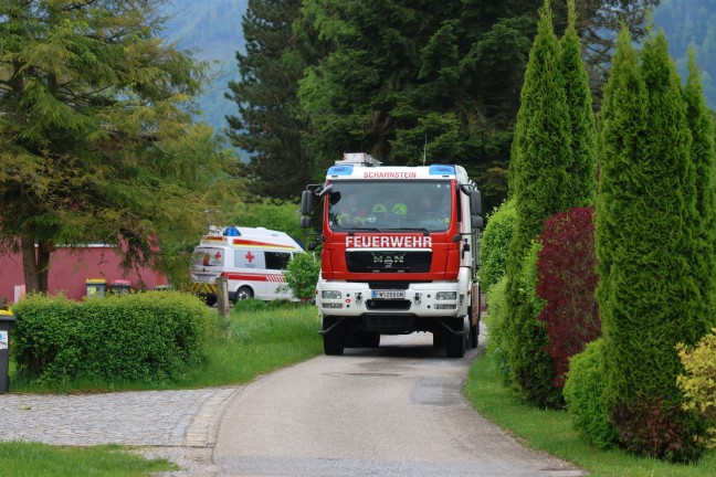 Drei Feuerwehren bei Brand einer Pelletsheizung in einem Wohnhaus in Scharnstein im Einsatz