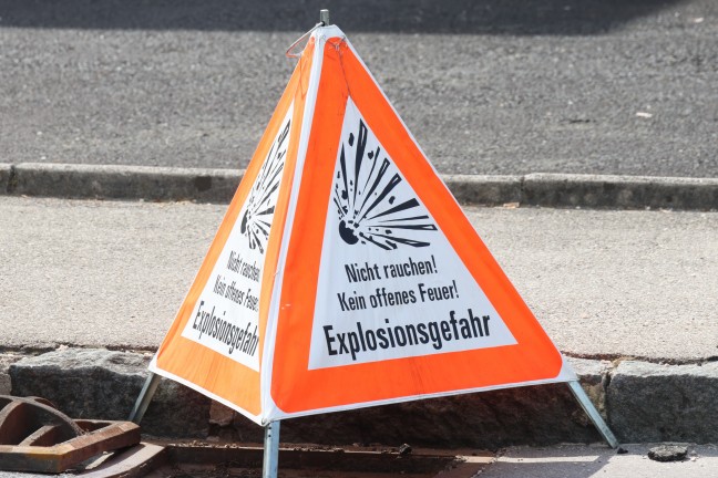 Evakuierung nach grerem Gasaustritt in einer Wohnsiedlung in Traun