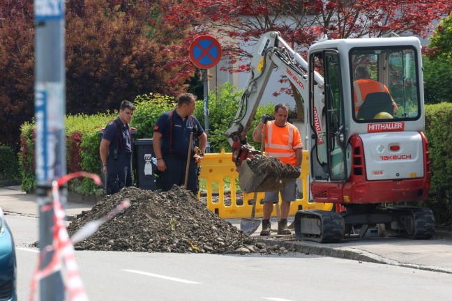 Evakuierung nach grerem Gasaustritt in einer Wohnsiedlung in Traun