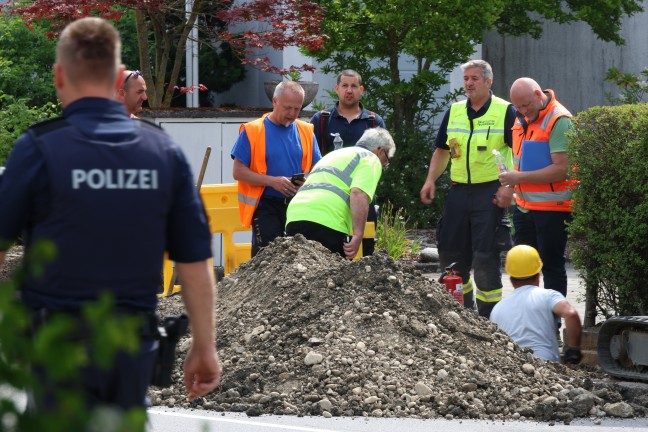 Evakuierung nach grerem Gasaustritt in einer Wohnsiedlung in Traun
