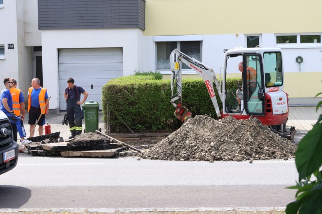 Evakuierung nach grerem Gasaustritt in einer Wohnsiedlung in Traun