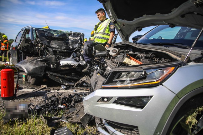 Frontalcrash auf Wallerner Strae bei Wallern an der Trattnach fordert zwei Schwerverletzte