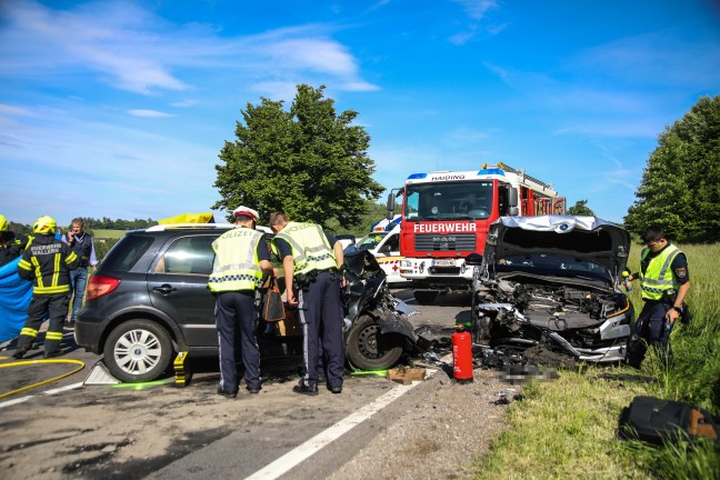 Frontalcrash auf Wallerner Strae bei Wallern an der Trattnach fordert zwei Schwerverletzte