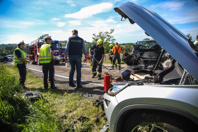 Frontalcrash auf Wallerner Strae bei Wallern an der Trattnach fordert zwei Schwerverletzte
