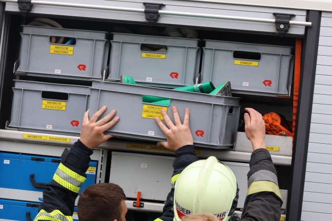 Chlorgasalarm in einem Hallenbad in Wels-Lichtenegg durch Stromausfall ausgelst