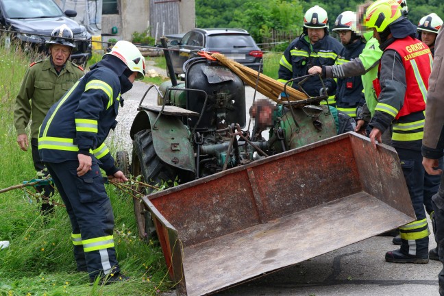 Tdlicher Traktorunfall: Mann (69) in Steinbach an der Steyr unter umgestrztem Traktor eingeklemmt