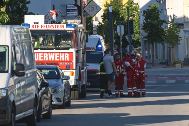 Brand eines PKW in einer Tiefgarage in Traun sorgt fr greren Einsatz dreier Feuerwehren