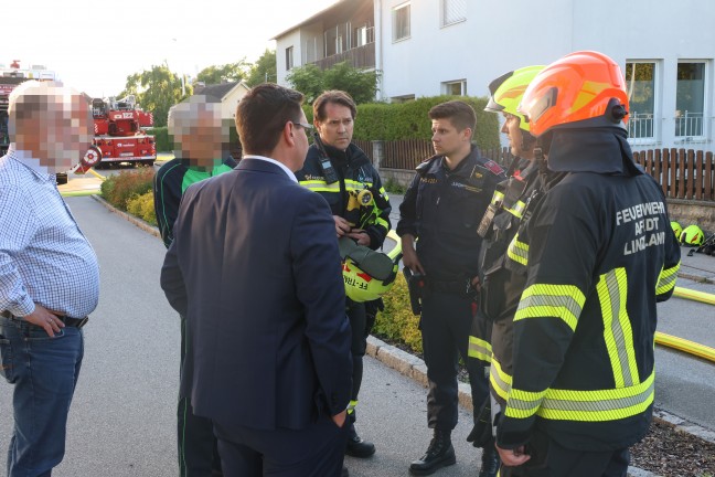 Brand eines PKW in einer Tiefgarage in Traun sorgt fr greren Einsatz dreier Feuerwehren