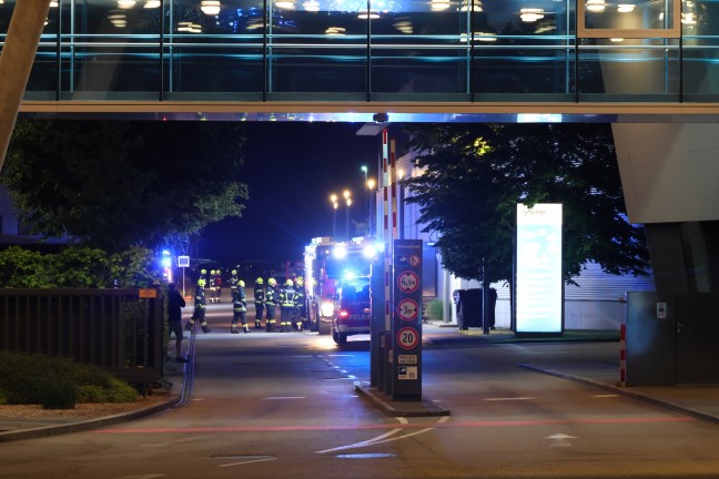 Brand bei einem Unternehmen in Kremsmnster sorgt fr Einsatz dreier Feuerwehren