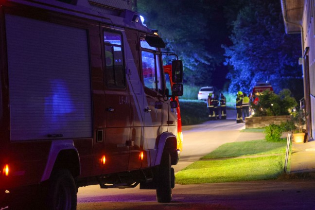 Kaminbrand: Feuerwehr nach gemeldetem Brand auf einem Bauernhof in Nubach im Einsatz