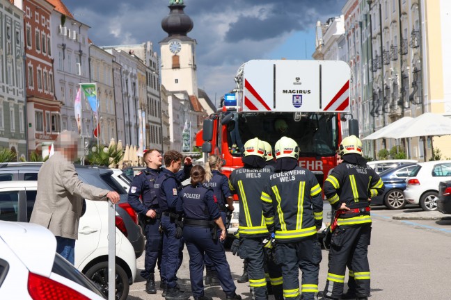 Aufschlagende Fensterflgel sorgten fr Einsatz von Feuerwehr und Polizei in Wels-Innenstadt