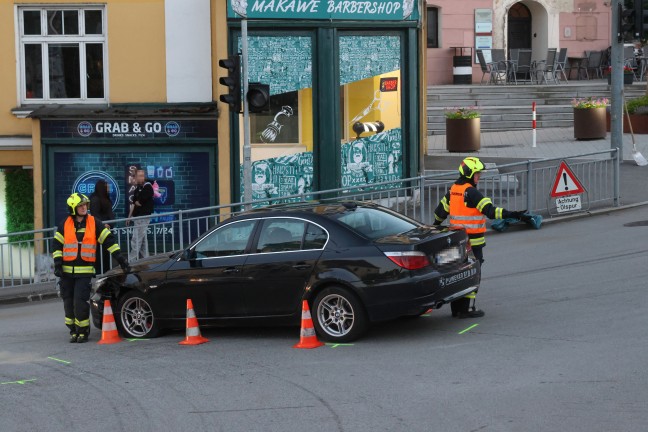 Kreuzungscrash auf sogenannter "Stiftskreuzung" an der Gmundener Strae in Lambach