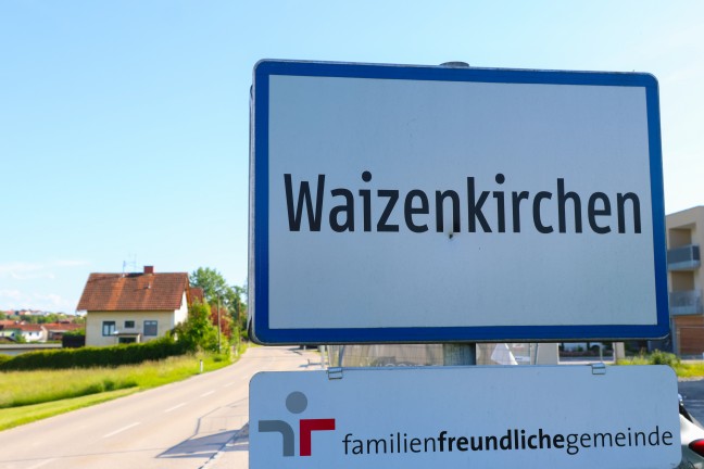 Vier Feuerwehr zu Brand eines Gebudes nach Waizenkirchen alarmiert