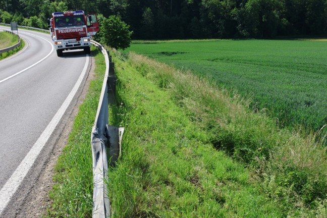 Auto bei Verkehrsunfall in Wolfern von Strae abgekommen und mehrmals heftig berschlagen