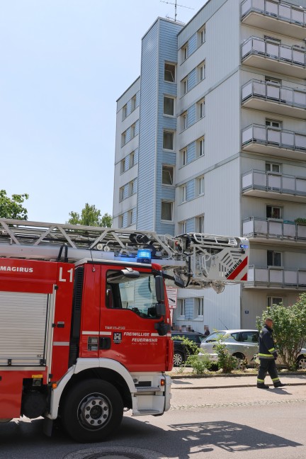 Angebranntes Kochgut lste Einsatz in einem Mehrparteienwohnhaus in Wels-Vogelweide aus