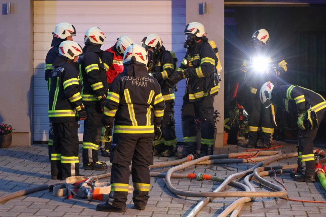 Ein Verletzter bei Brand in einem Gebude in Pram