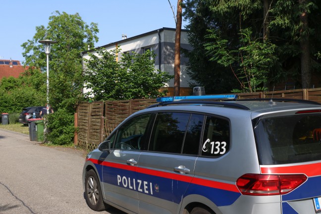 Messerattacke: 16-Jhriger stach in einem Wohnhaus in Pasching mit Messer auf seine Mutter ein