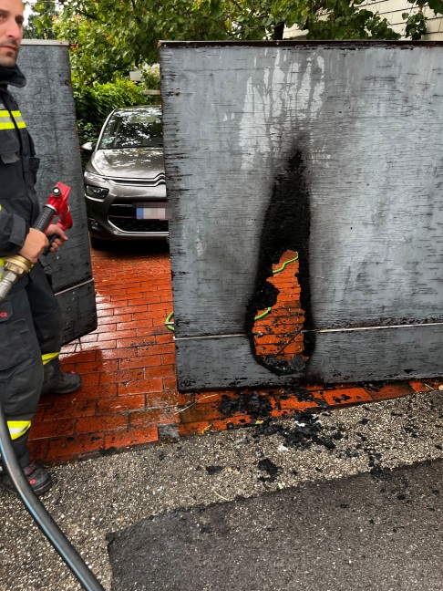 Gemeldeter Gebudebrand in Taufkirchen an der Trattnach war Kleinbrand am Gartentor