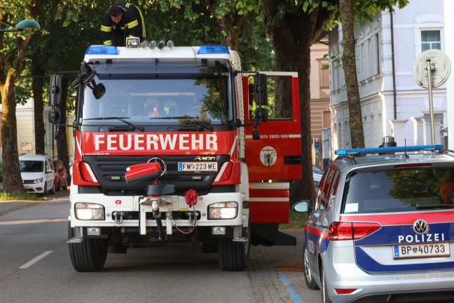 Taucheinsatz nach mglicherweise ins Wasser geworfener Tatwaffe im Mhlbach in Wels-Innenstadt