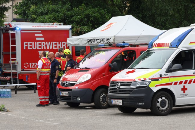 Neun Feuerwehren bei Brand eines landwirtschaftlichen Stadls in Riedau im Einsatz