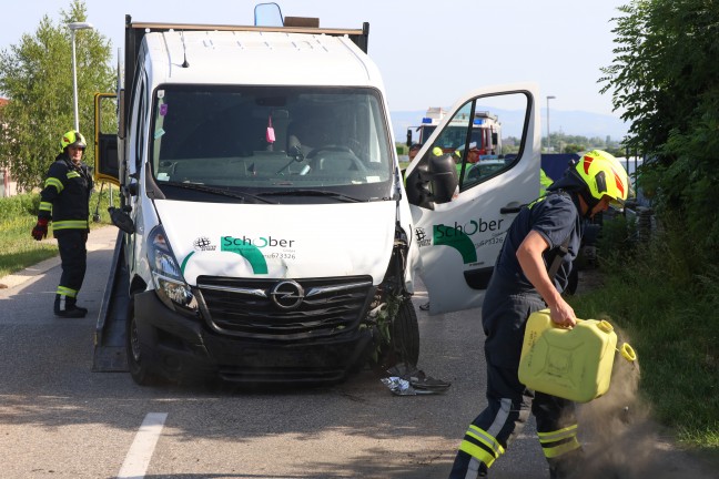 Pritschenwagen umgestrzt: Lenker blieb bei Unfall in St. Marien unverletzt