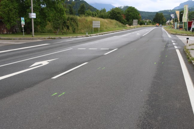 Radfahrer (82) starb bei Kollision mit LKW auf Pyhrnpass Strae in Micheldorf in Obersterreich
