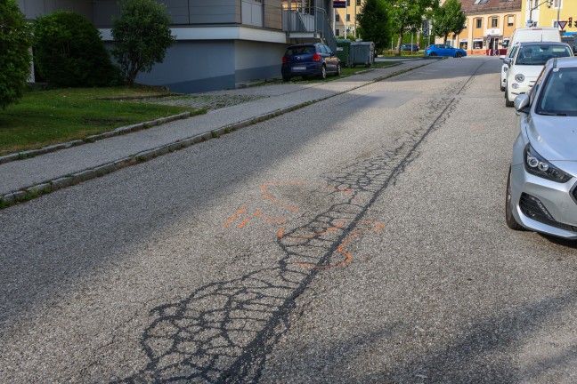 Tdlicher Verkehrsunfall: E-Scooter-Lenker (37) nach Kollision mit Fugnger im Klinikum verstorben